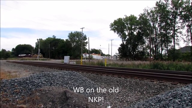 NS Research Train Erie PA 9 28 16 By Jim Gray