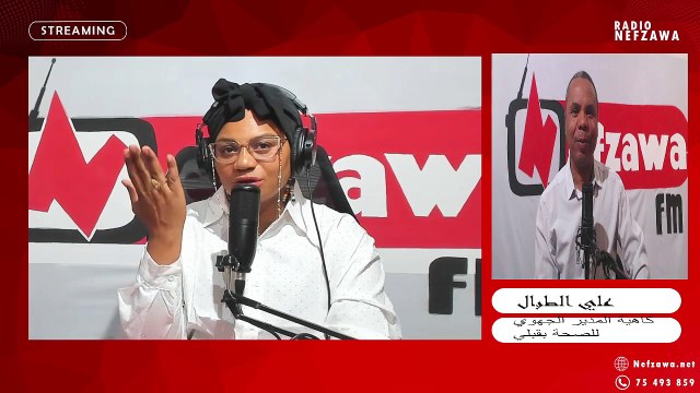 تحت شعار سلامتكم امانة وزارة الصحة تقدم نصائح صحية للحجيج الدكتور علي الطبال كاهية المدير الجهوي للصحة بقبلي