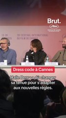 Halle Berry a dû changer sa tenue à Cannes.