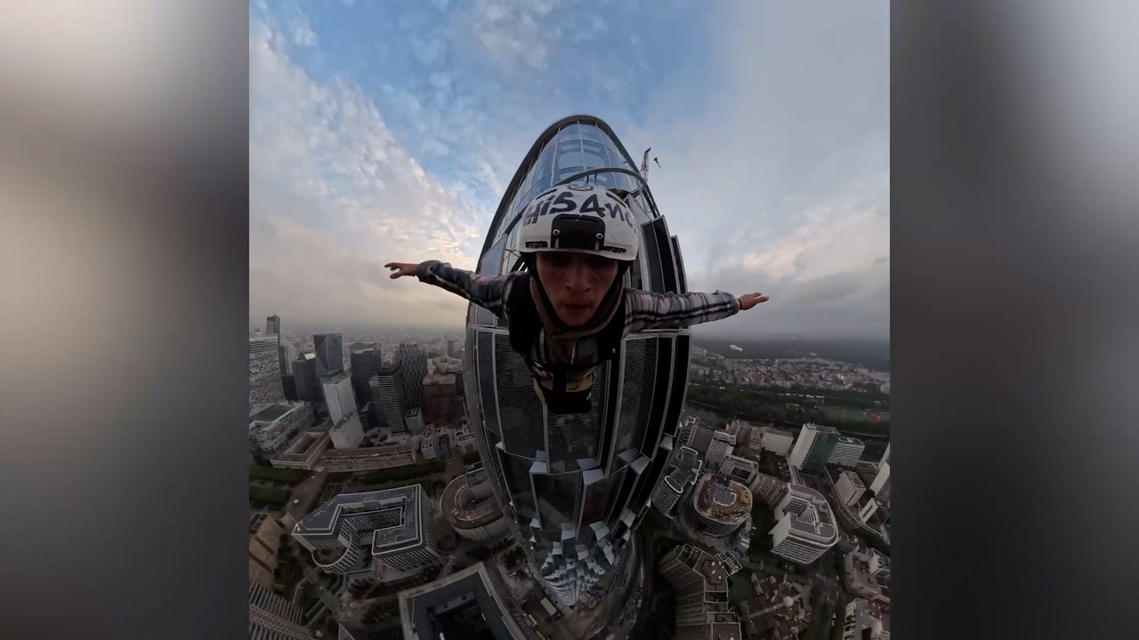 Daredevil Brit sneaks into France's tallest sky...
