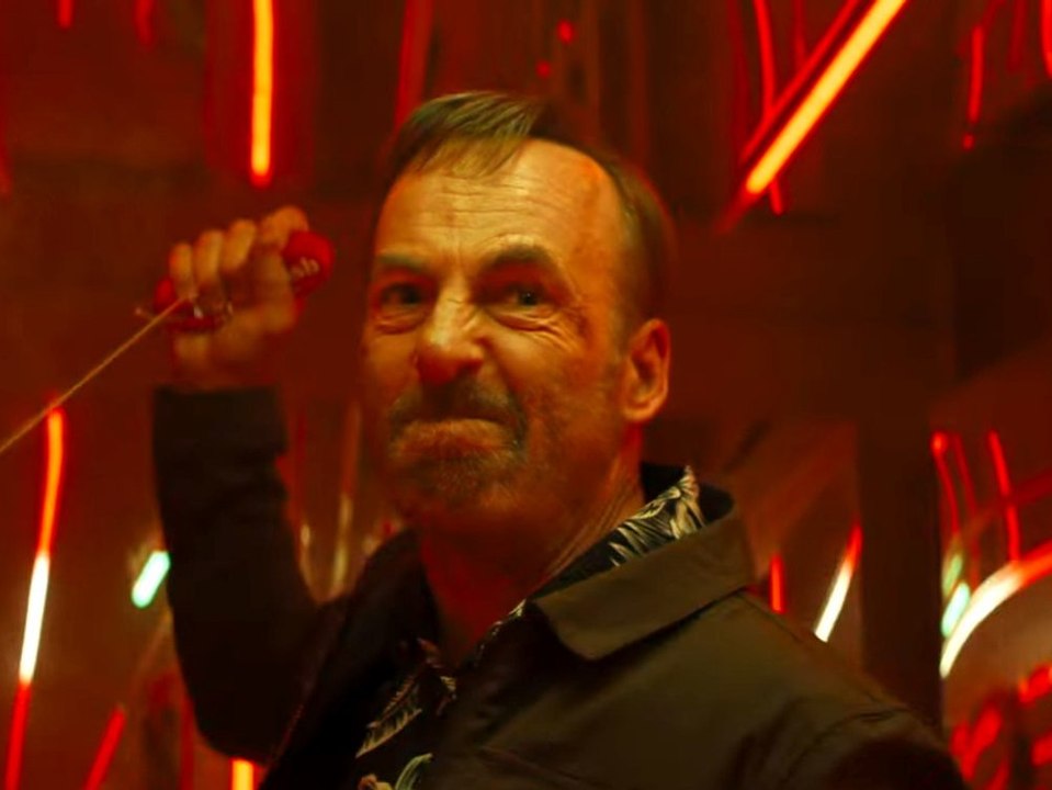 "Nobody 2": Knallharter Trailer mit "Breaking Bad"-Star Bob Odenkirk