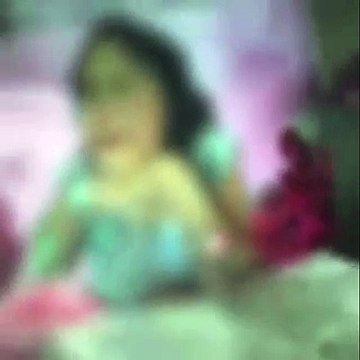 Adolescentes dançam em cima de túmulo ao som de Vanessa da Mata