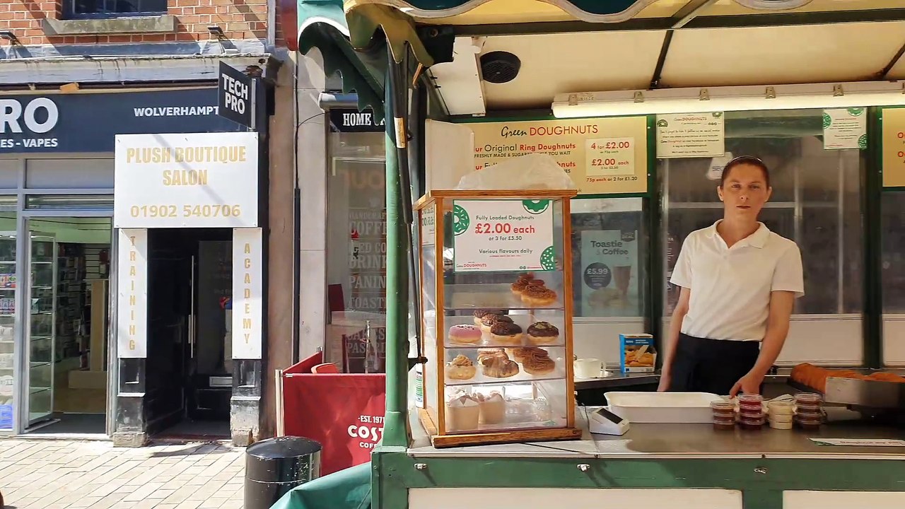 We visited Green Doughnuts in Wolverhampton to try the traditional doughnuts