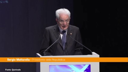 Mattarella "Sulla difesa comune europea siamo in ritardo"