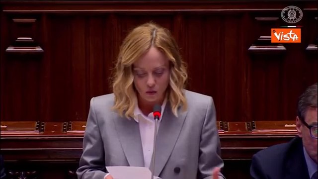 Meloni parla del disagio giovanile e cita mamma Mirna: «Mi ha scritto che sua figlia si è suicidata senza motivo»