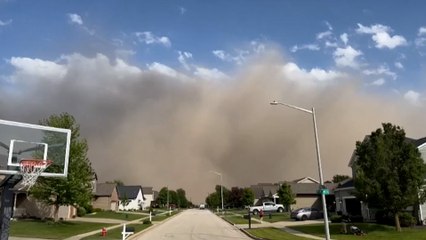 Una impresionante tormenta de arena sorprende a los vecinos de Illinois