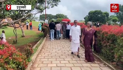 केरल: इडुक्की के वागामोन में छुट्टियां मनाने के लिए सैलानियों का लग रहा भारी जमावड़ा