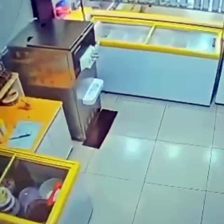 Mulher é assassinada a facadas pela ex-companheira no Bairro Veneza