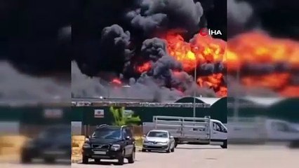 Kimyasal ürün deposu alevlere teslim oldu!