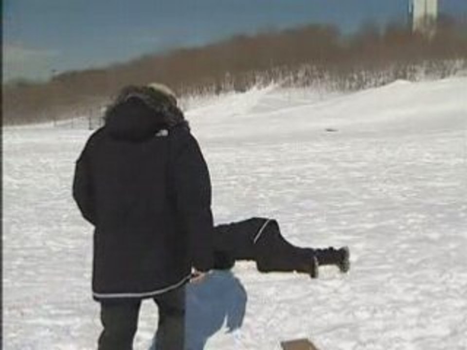 Un journaliste renversé par une luge