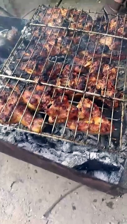 مين نفسه بمشاوي طازة من عالفحم؟ 🤤🔥