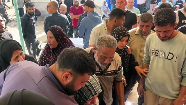 Defesa Civil de Gaza relata ao menos 80 mortos em bombardeios israelenses