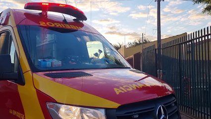 Mãe a caminho de escola é hospitalizada após colisão no São Cristóvão