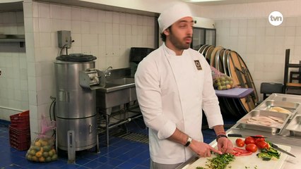 Vivir de amor: Rebeca le hace la vida imposible a Angelli; la quiere de lavaplatos