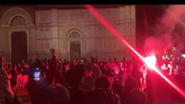 Coppa Italia, la festa in piazza Maggiore: i tifosi invadono il Crescentone