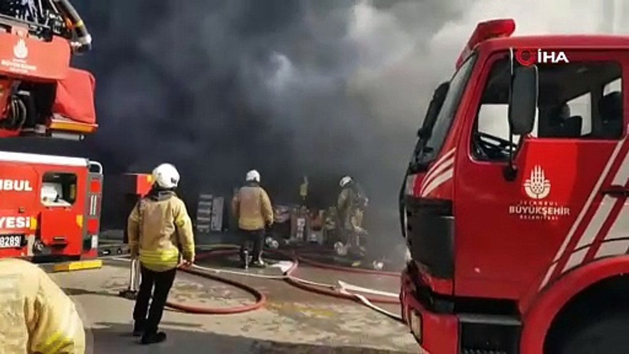 Ümraniye’de yangın paniği
