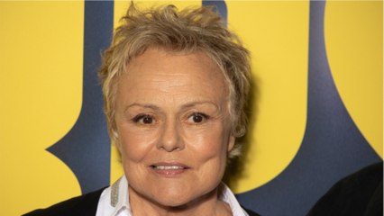 GALA VIDEO - Muriel Robin victime d’un viol à 10 ans : bouleversante, elle évoque ce drame pour la première fois