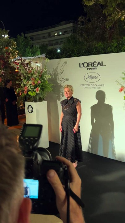 Anne-Elisabeth Lemoine - Photocall du dîner L'Oréal Paris en l'honneur des femmes du cinéma lors du 78ème Festival International du Film de Cannes le 14 mai 2025.