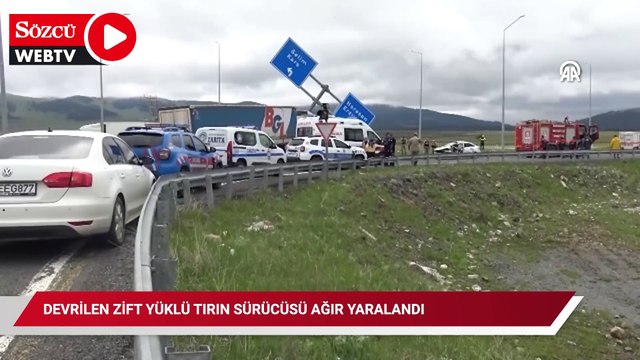 Devrilen zift yüklü tırın sürücüsü ağır yaralandı