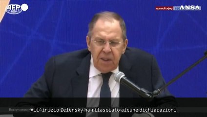 Lavrov: "Zelensky penoso per la richiesta di incontro con Putin"