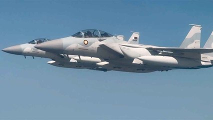 Video: Katar’a gelen Trump’ı F-15QA savaş uçakları Air Force One ile birlikte karşıladı