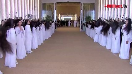 ABD Başkanı Trump'a BAE'de sıra dışı karşılama!