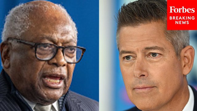 Jim Clyburn Accuses Sec. Duffy Of ‘Ignoring The Realities’ Of FAA Cuts: ‘Americans Are Afraid Of Flying’