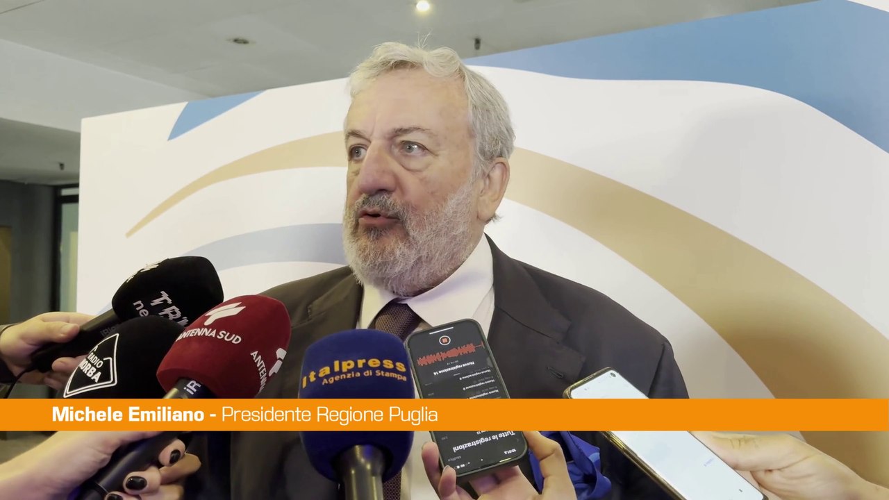 Emiliano all'incontro Uila "Una due giorni storica per l'agricoltura"