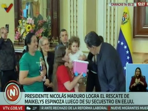 Caraqueños aplauden gestión realiza por el Jefe de Estado para el retorno de Maikelys Espinoza