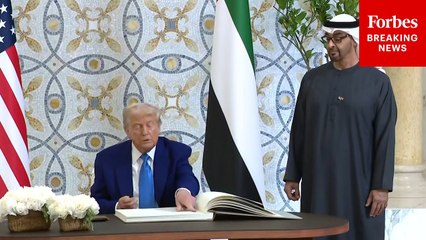President Trump Signs Guest Book At Qasr Al Watan Palace In Abu Dhabi