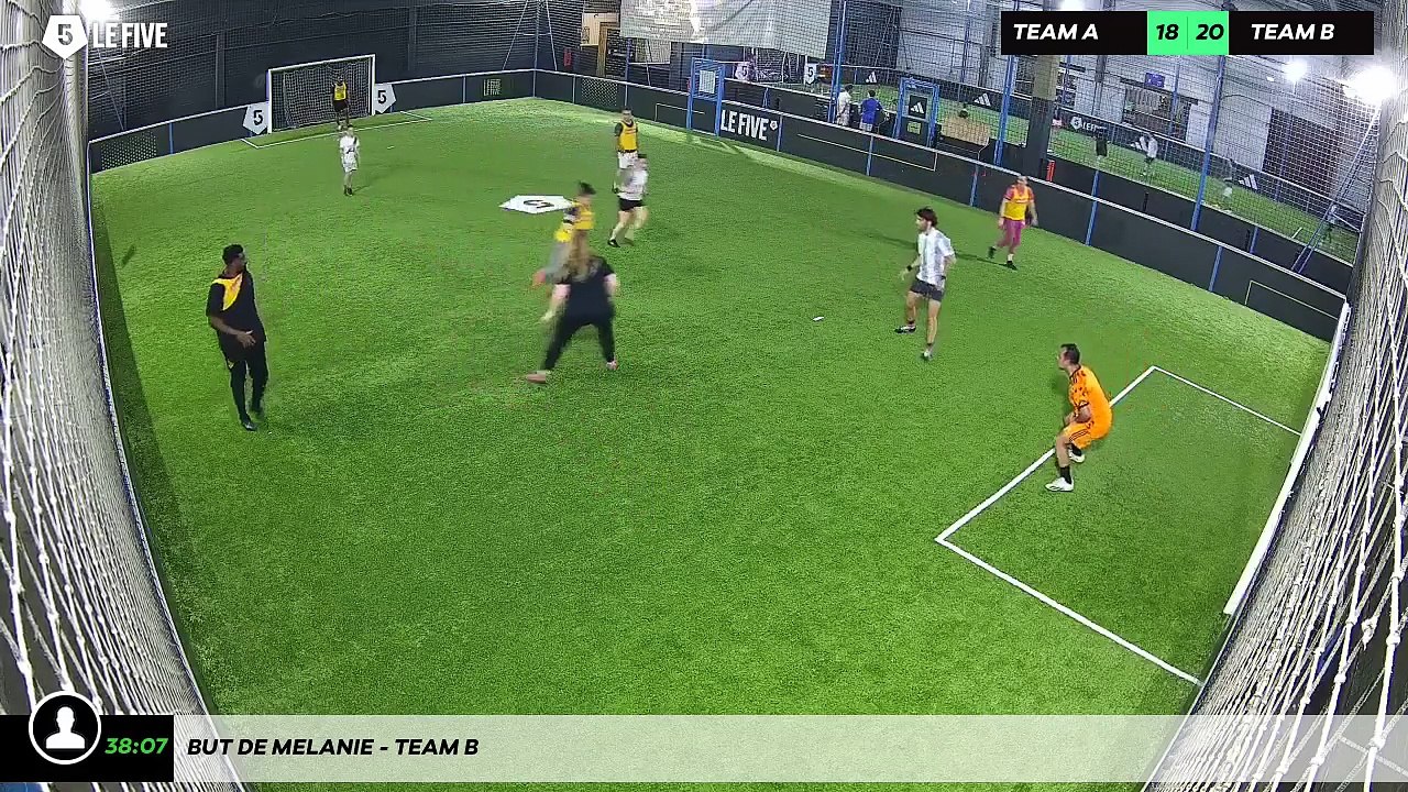 But de Melanie - Team B