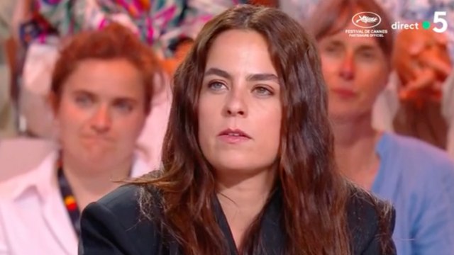 Il n'avait pas envie d'y aller” : Anouchka Delon se confie avec émotion sur la Palme d'honneur de son père à Cannes en 2019