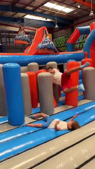 These kids are the future of WWE 😂.