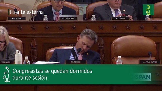 Congresistas se quedan dormidos durante sesión