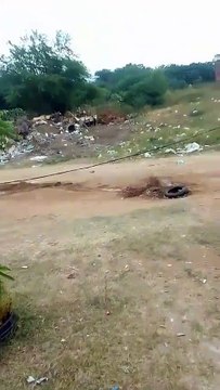 Morador da Rua Nabor Barbosa de Carvalho, na Maternidade, cobra providências para esgoto e matagal na localidade