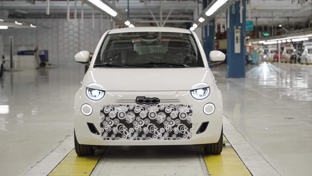 Produktion von Vorserienfahrzeugen des neuen Fiat 500 Hybrid ist in Turin gestartet