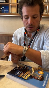 Légende des montres sportives chic, la réf 14790ST a reversé les années 90. 36m et très fine, elle a de l’intérêt sur le marché de la seconde main. #14790st #14790 #audemarspıguet #royaloak #watch #horlogerie #montres #cannes