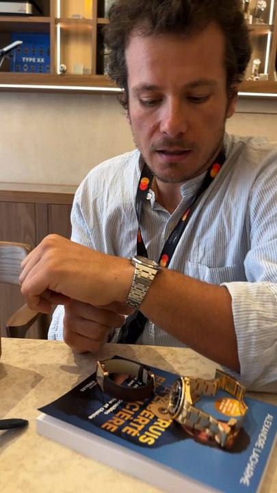 Légende des montres sportives chic, la réf 14790ST a reversé les années 90. 36m et très fine, elle a de l’intérêt sur le marché de la seconde main. #14790st #14790 #audemarspıguet #royaloak #watch #horlogerie #montres #cannes