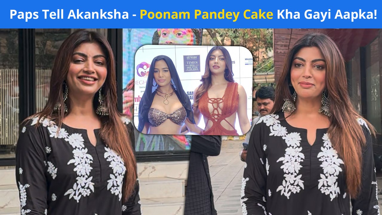 Akanksha Puri Clicked In Her Black N White Ethnic Look | Paps Say Poonam Pandey Cake Kha Gayi Aapka!