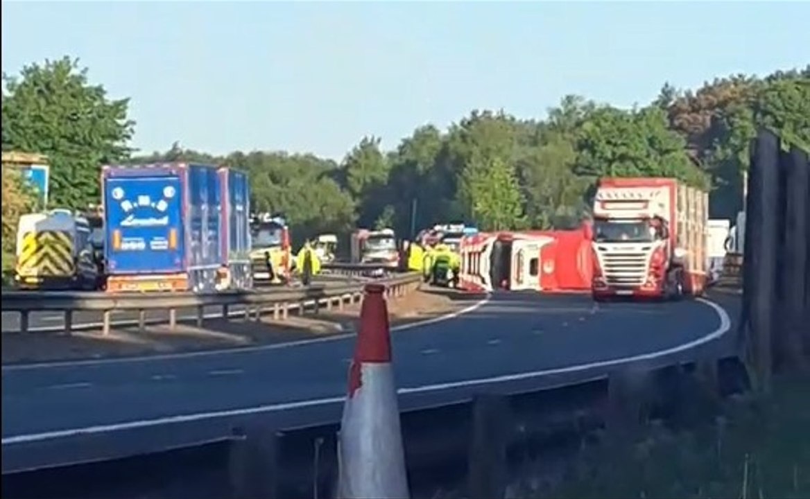 OVERTURNED LORRY M1 NEAR BIRCHES
