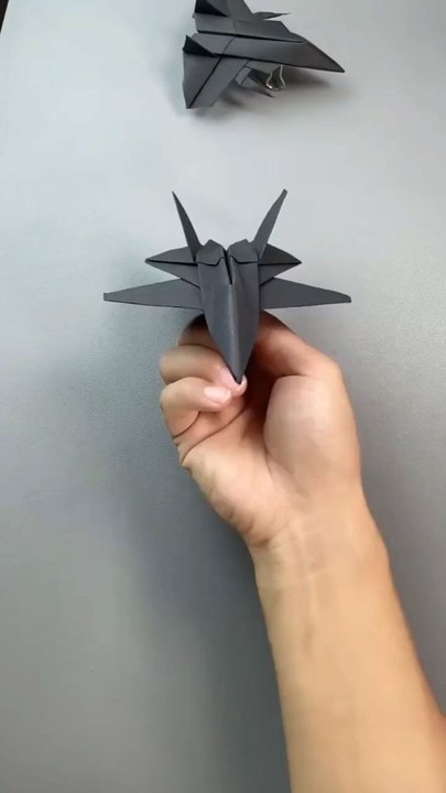 j 10 c