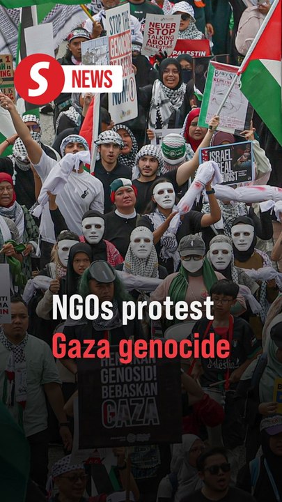 Protesters take to streets condemning UK, US backing of Gaza genocide