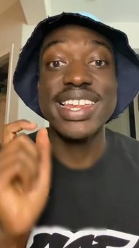 Salim est à moitié Américain et à moitié Marocain. Il voue un amour inconditionnel au Maroc et met en valeur le darija dans ses vidéos.