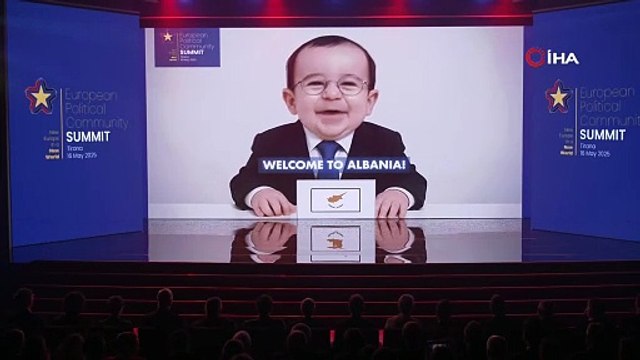 Liderlere yapay zeka sürprizi: Bebeklik halleri gülümsetti