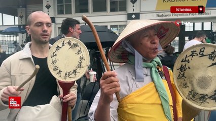 Japon barış elçisi Dolmabahçe'de dua etti