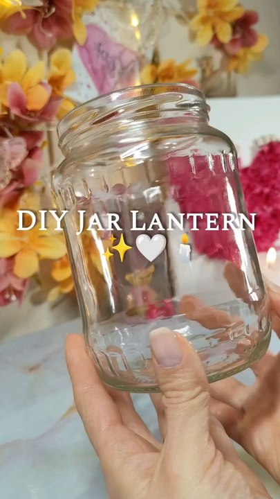 DIY Jar Lantern Tutorial via: @life_art_98Create a cozy glow with this easy DIY Jar Lantern tutorial! Watch how a simple jar transforms into a beautiful lantern using just a few materials—perfect for home decor, events, or handmade gifts.