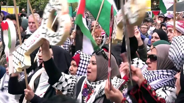 Manifestazione pro-Palestina a Berlino finisce con feriti e arresti