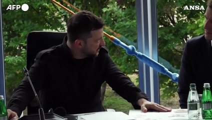 Zelensky, Macron, Starmer e Tusk a colloquio al vertice Epc in Albania