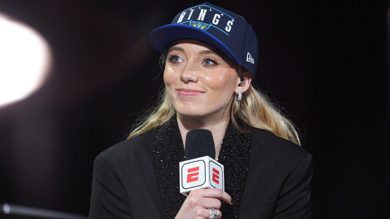 Paige Bueckers Favored to Win WNBA Rookie of the Year