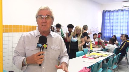 Alunos de São Vicente elaboram foguetes de garrafa pet em busca de medalha olímpica